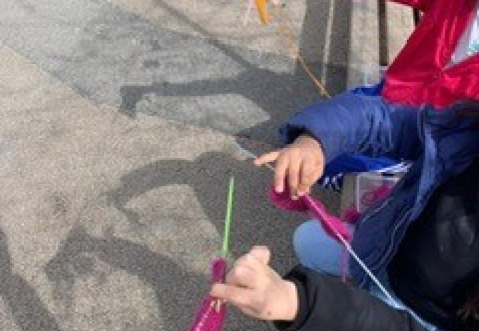 Découvrez le tricot : Une activité parascolaire créative à De Haller